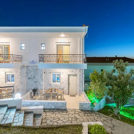 Apartamento Crystal House 2 *