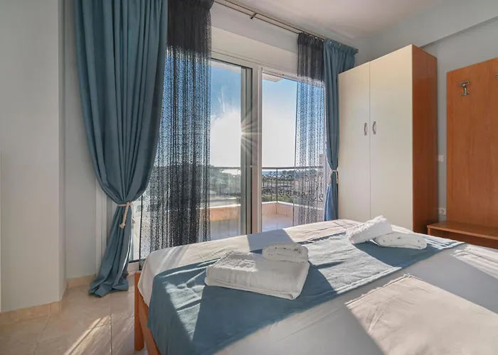 Crystal House 2 Neos Marmaras